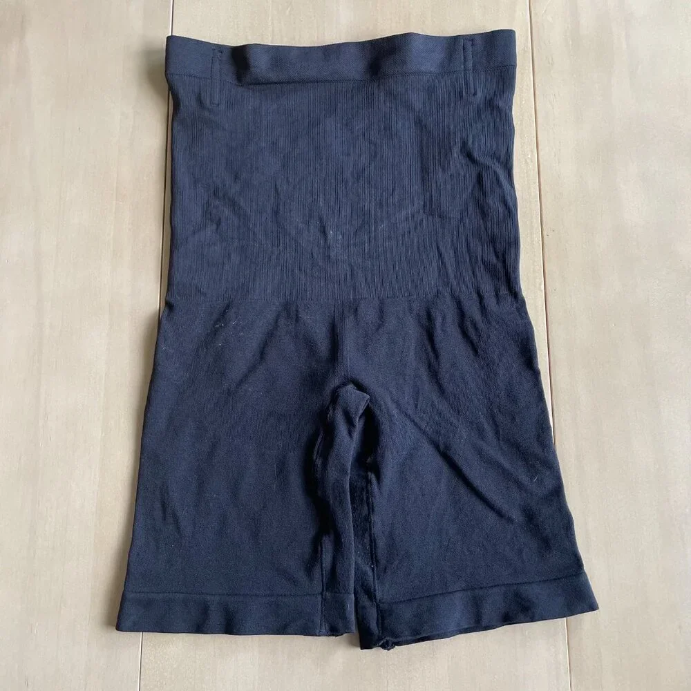 Shapermint‎ Essentials All Day Every Day High-Waisted Shaper Shorts - Size M/L